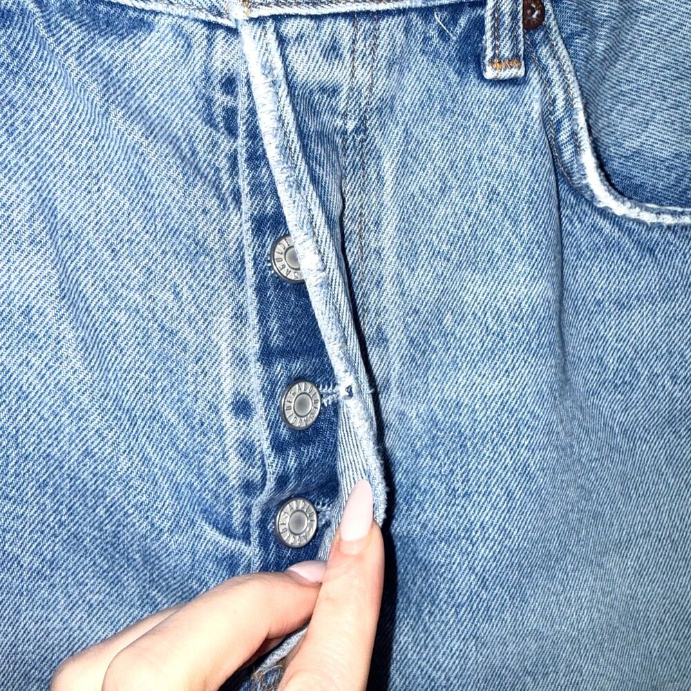 Agolde Dee Distressed Denim Short - 29 - Picture 4 of 7